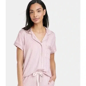 Stars Above Beautifully Soft Notch Collar Pajama top Pink Stripe Size XL